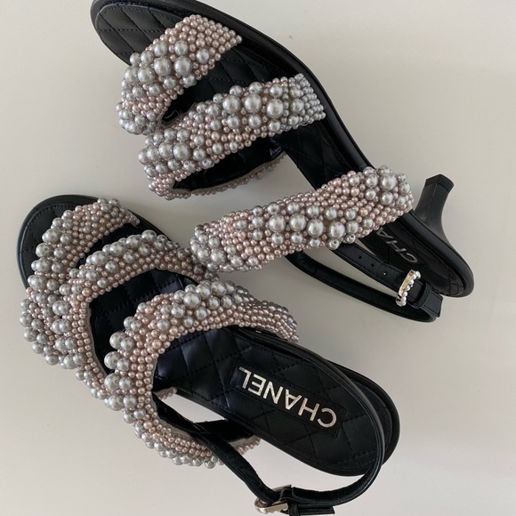 Chanel shoes - Picture 6 of 12